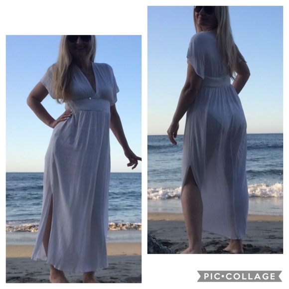 HipFinds Dresses & Skirts - 🥂Beautiful Goddess Maxi Dress 🤩